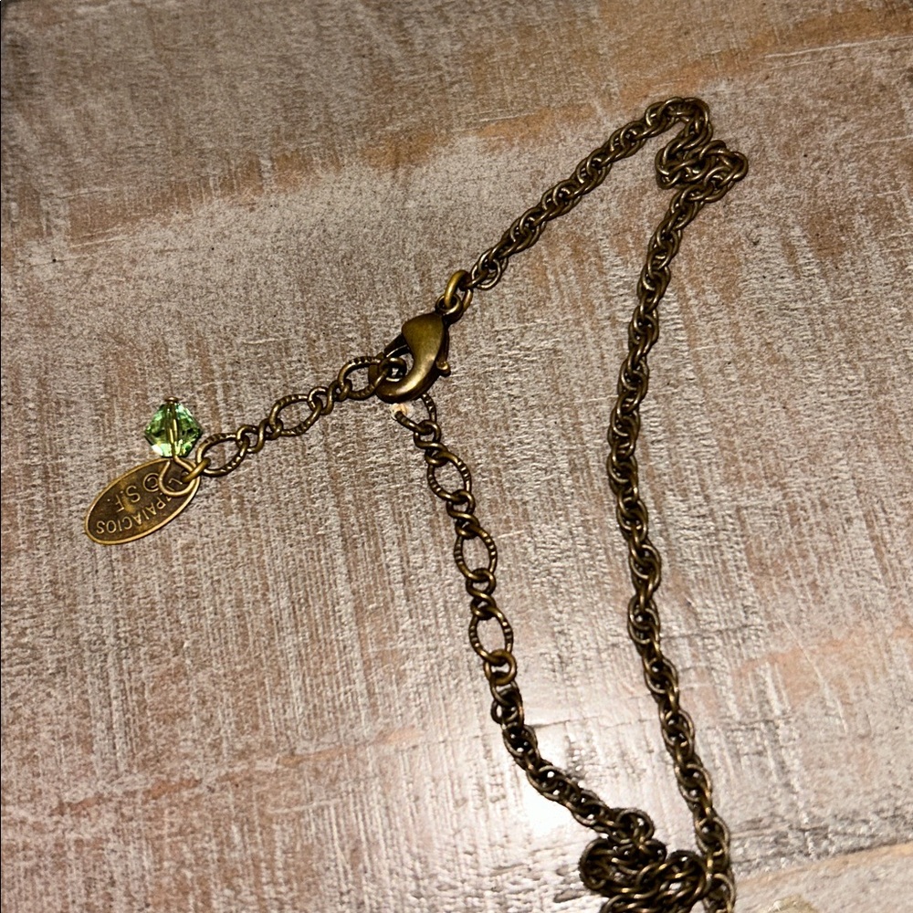 Elegant Turquoise Pendant Necklace with Gold Detailing - Picture 6 of 11
